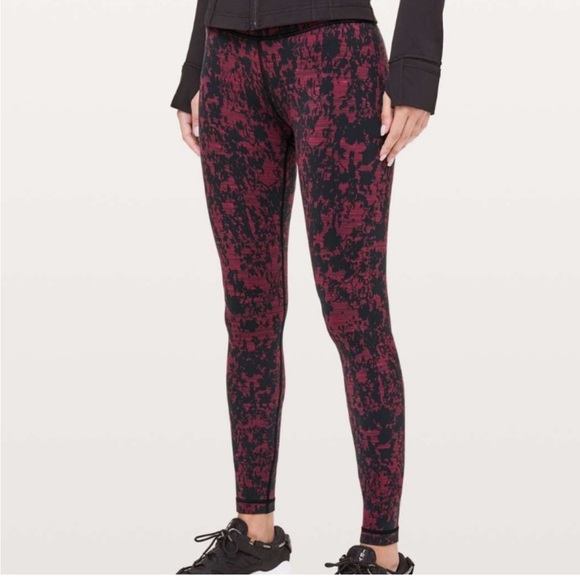lululemon athletica Pants - Lululemon Wunder Under Hi-Rise Tight 
Scatter Blossom‎ Jacquard Garnet